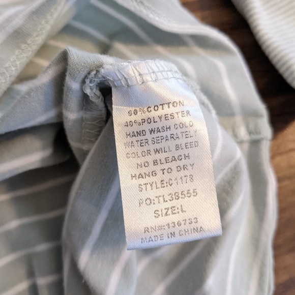 Umgee Elbow Length Bell Sleeve Top - Picture 7 of 7